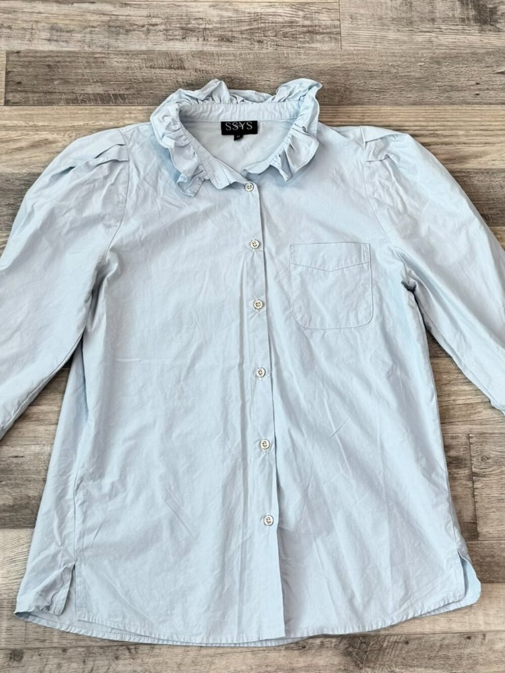 SSYS The Label baby blue 3/4 sleeve button down blouse ruffle collar medium L3